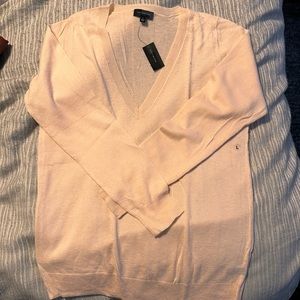 Light weight sweater